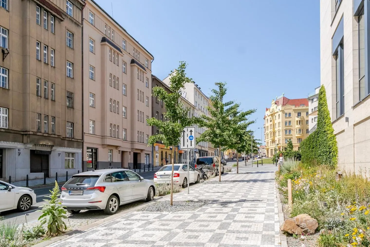 Blueground Letna Furnished Studio Foodie Area Prg-49 Prag Lägenhet